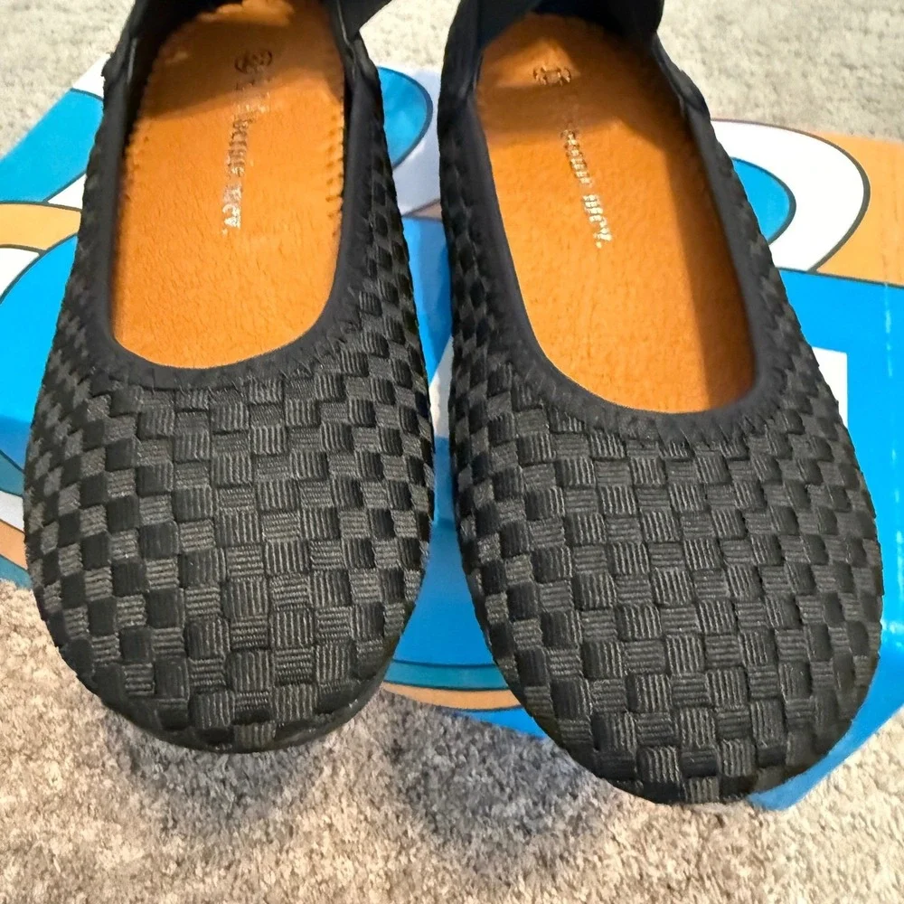 Bernie Mev Monica K Kids Black Elastic Ankle‎ Strap Ballet Flats Size 32 Kids 1